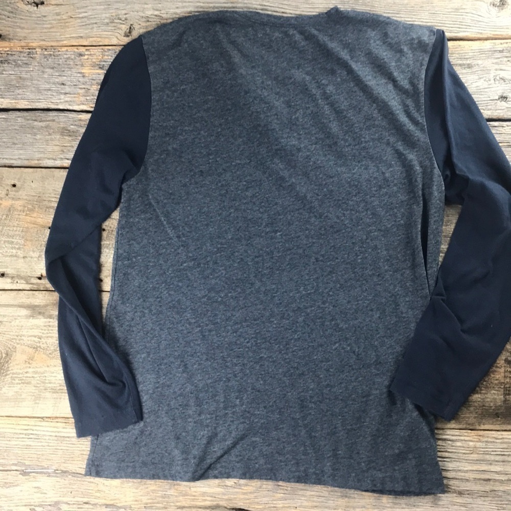Old Navy Boy’s Blue Henley Size Large - Picture 6 of 6